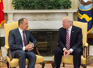 "Trump ha rivelato segreti ai russi". La risposta: "Soltanto fake news"