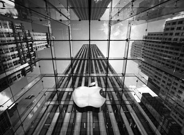 Guida in sicurezza: Apple si rinnova