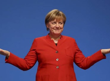 Merkel presenta la piattaforma elettorale