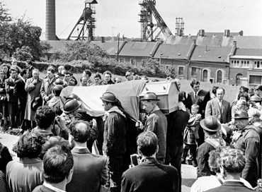Si specula anche sui morti di Marcinelle