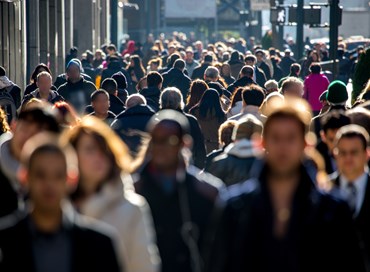 Le colpe della società civile