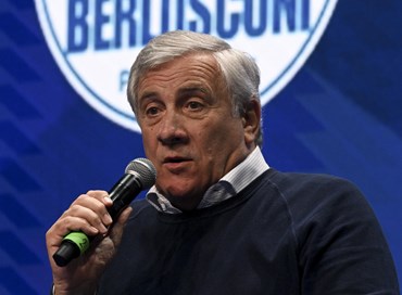 Tajani non vede complotti finanziari, ma attacca la Germania