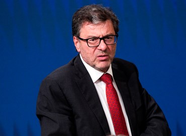 Giorgetti invoca una “discontinuità rispetto al passato”
